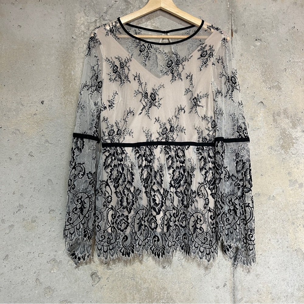 ECI beige, black floral lace mesh flare sleeve blouse small 6